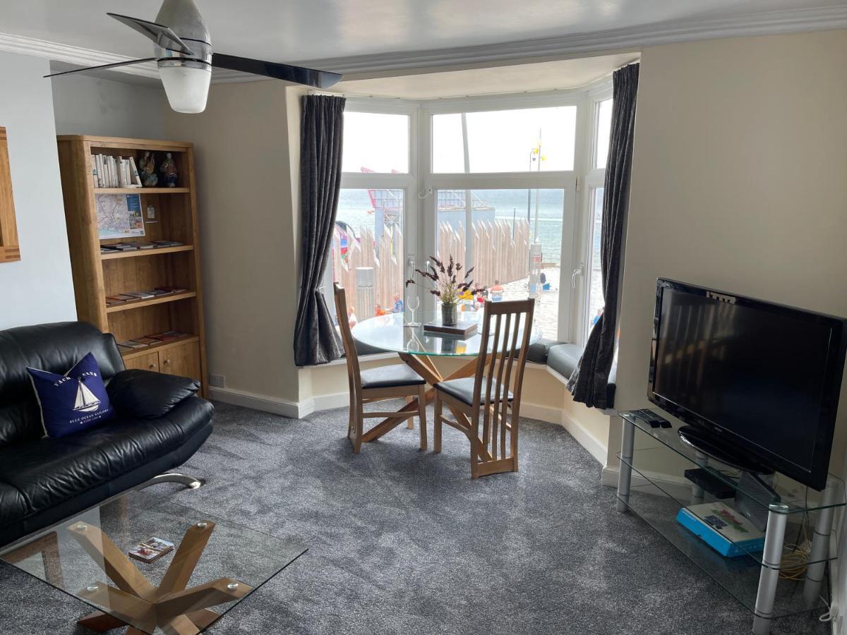 ברידלינגטון Harbour View Holiday Let - Entire 3 Bedroom Maisonette With Spectacular Harbour And Sea Front Views Sleeps 5 מראה חיצוני תמונה